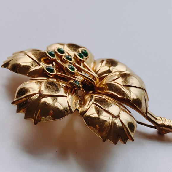 VTG Mid Century Large Brooch Green Rhinestone Floral 1940s 50s Gold Tone Pin - Picture 4 of 9